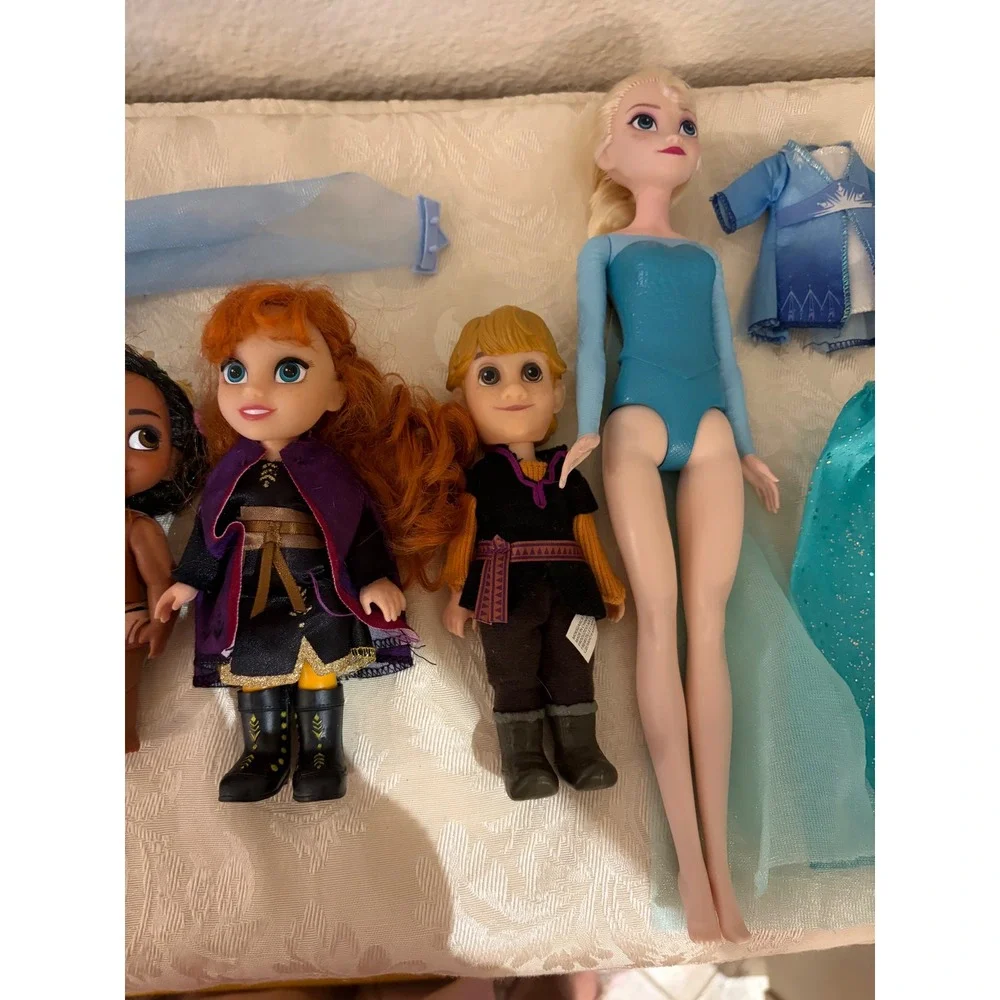 Disney Princess Doll Lot Frozen Elsa Anna Kristoff Moana Figures and Clothes